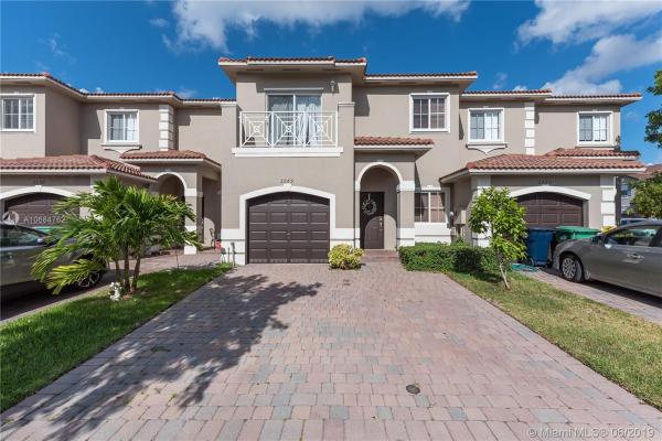 Coral Lakes Kingdom, 2265 SW 147th Path, University Park, Florida 33185, image 2