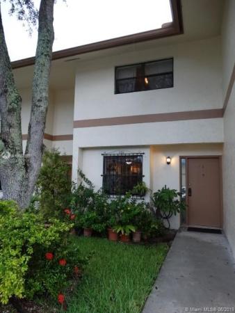 Miller Villas, 6660 SW 130th Ave #1712, Kendale Lakes, Florida 33183, image 2