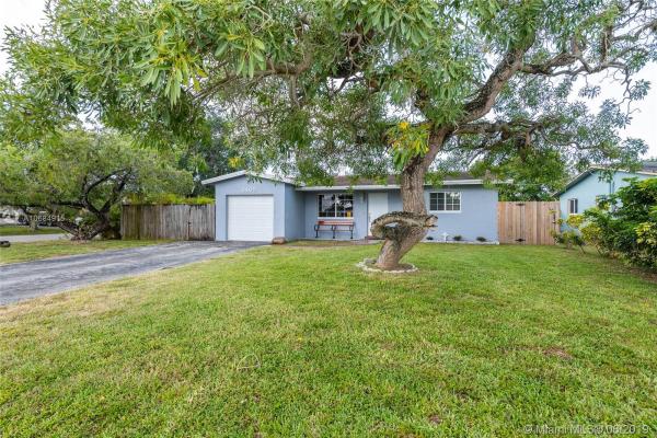 Lar Estates, 3405 SW 64th Ave, Miramar, Florida 33023, image 2