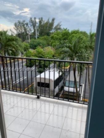 Regent House, Miami, Florida 33126, image 2