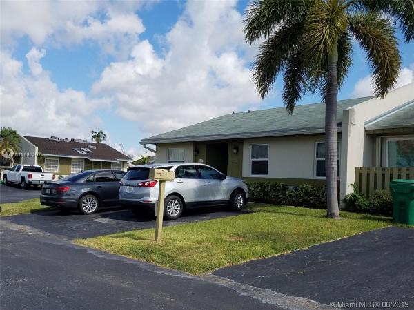 Devon Aire Villas, 11011 SW 124th Ct #11011, The Crossings, Florida 33186, image 2