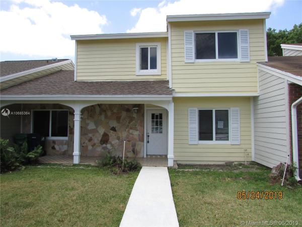 Hickory Lane Country Villas At Country Walk, 14623 SW 143rd Place Cir #14623, Country Walk, Florida 33186, image 2