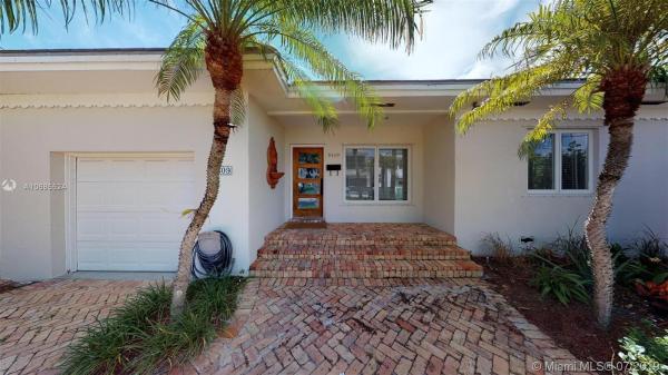 Altos Del Mar, 9409 Bay Dr, Surfside, Florida 33154, image 2