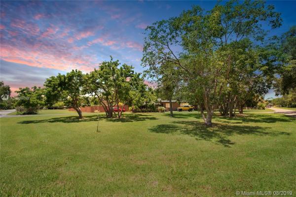 Ridgewood Estates, 15251 SW 271st St, Redland, Florida 33032, image 2