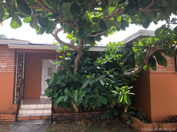 Lawndale, Pinewood, Florida 33168, image 2
