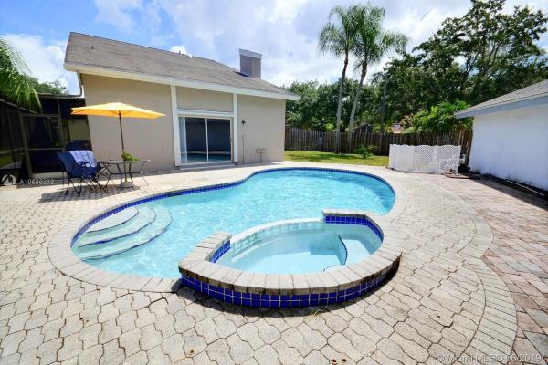 Paseo Verde, 46 Birch Dr, Cooper City, Florida 33026, image 2