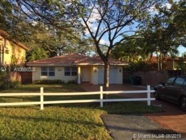 Coral Villas, 6321 SW 35th St, Coral Terrace, Florida 33155, image 2