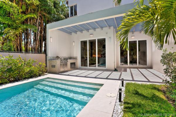 Hampton At Pinecrest, 11847 SW 81st Rd #-, Pinecrest, Florida 33156, image 2