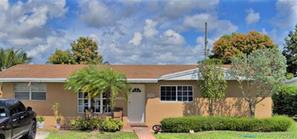 Heftler Homes, 10321 SW 55th St, Westwood Lakes, Florida 33165, image 2