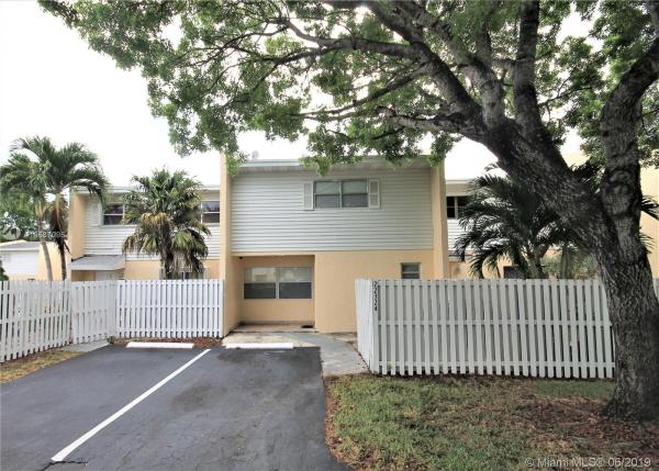 Black Creek Villas, 22324 SW 103rd Ave, Cutler Bay, Florida 33190, image 2