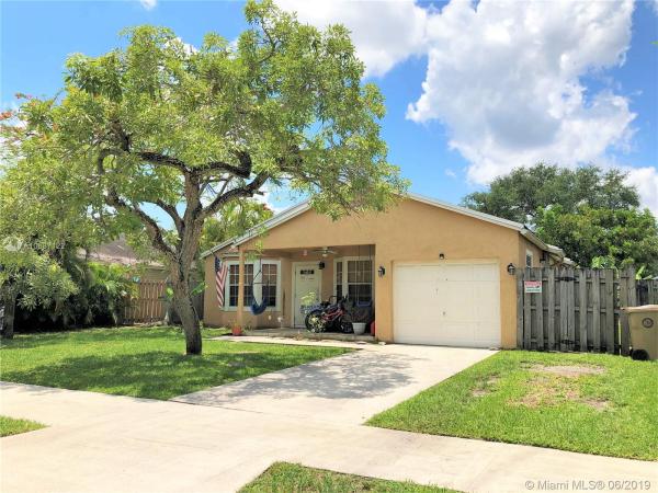 Summer Lake, 1711 SW 127th Ave, Davie, Florida 33325, image 2