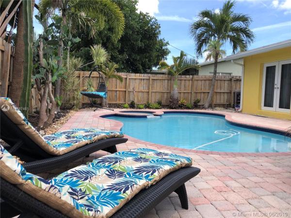 Jenada Villas, 725 NW 29th St, Wilton Manors, Florida 33311, image 2