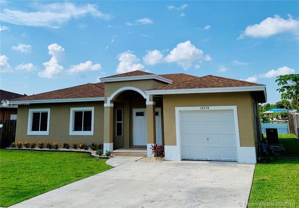 Salma Lake, 14254 SW 294th St, Leisure City, Florida 33033, image 2