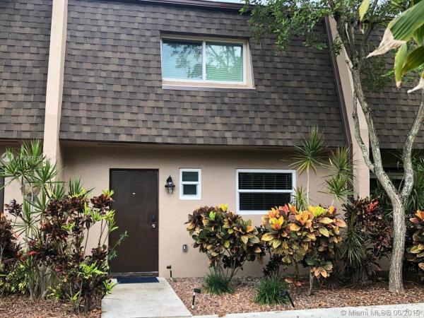 Hollywood Little Ranches, 2520 Van Buren St #7, Hollywood, Florida 33020, image 2