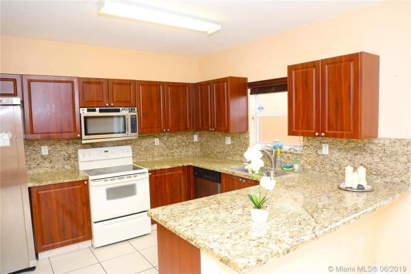 Emerald Lakes, 14752 SW 9th Ter #14752, Leisure City, Florida 33194, image 2