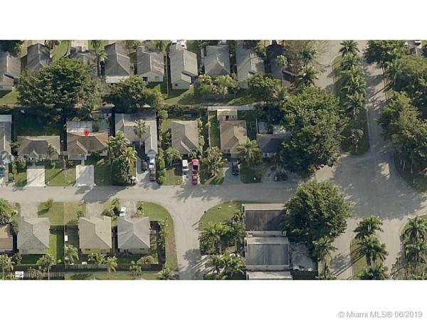 Villas Of Palm Bay, 870 SW 9th, Florida City, Florida 33034, image 2