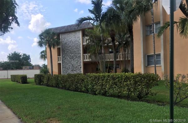 Villas Of Miami Lakes, 7400 Miami Lakes Dr #D-208, Miami Lakes, Florida 33014, image 2