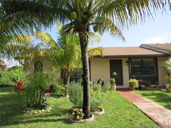 San Sebastian Townhouses, 13591 SW 49th Ter, Kendale Lakes, Florida 33175, image 2
