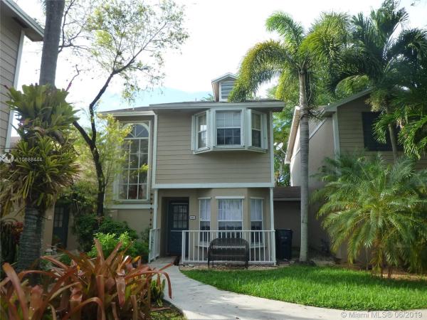 12201 SW 148th St #801, Three Lakes, Florida 33186, image 2