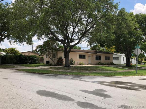 Orange Estates, 10300 SW 42nd St, Westwood Lakes, Florida 33165, image 2