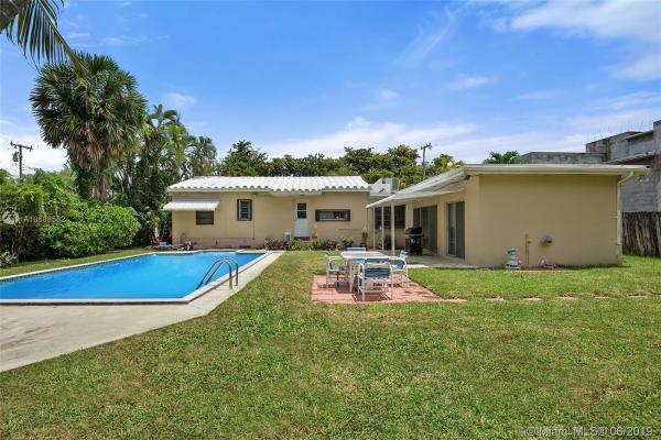 Aviation Country Club, 1945 NE 124th St, North Miami, Florida 33181, image 2