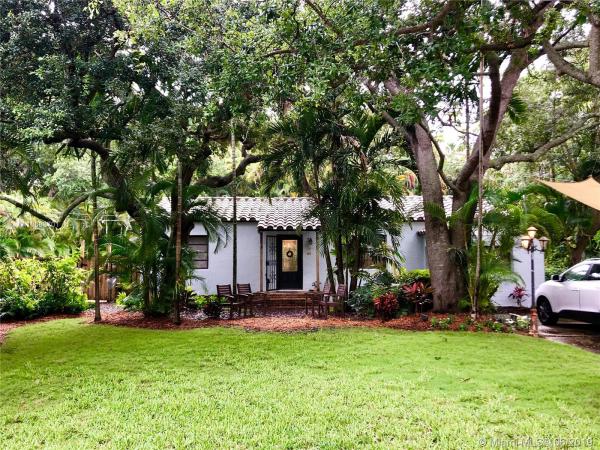 Biscayne Lawn, 11704 NE 11th Ave, Biscayne Park, Florida 33161, image 2