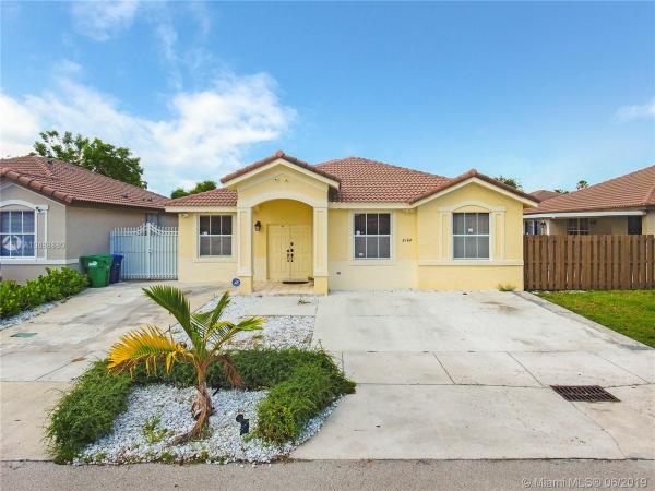 Spanish Lakes, 8144 NW 198th Ter, Hialeah, Florida 33015, image 2