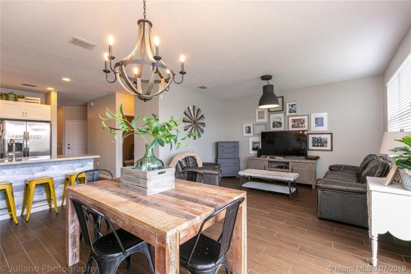 Palm Breeze, 2420 SE 15th St, Homestead, Florida 33035, image 2