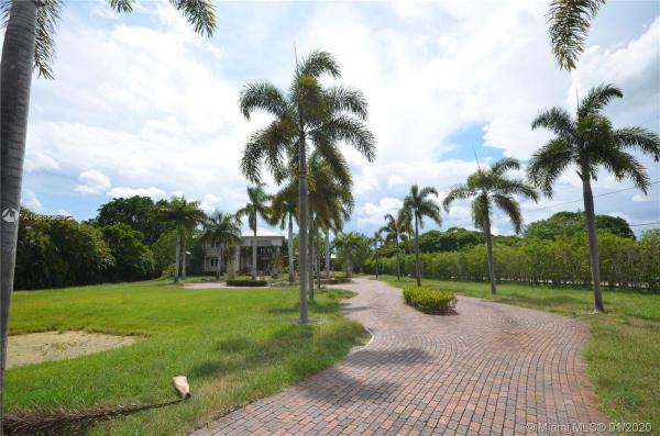 Sunshine Ranches, 5271 SW 136th Ave, Southwest Ranches, Florida 33330, image 2