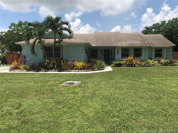 Kings Grant East, 15420 SW 148th Pl, Richmond West, Florida 33187, image 2