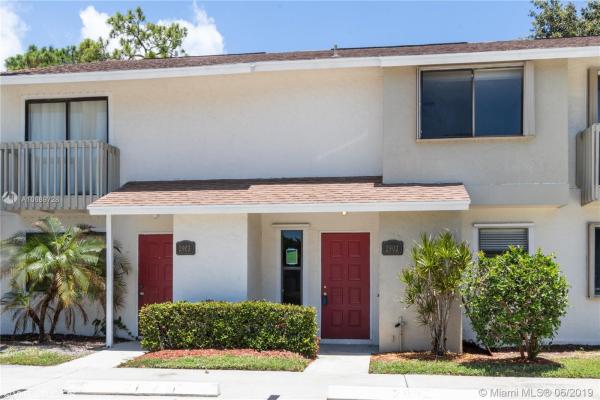 Canalakes, 2902 Poolside Dr, Greenacres, Florida 33463, image 2
