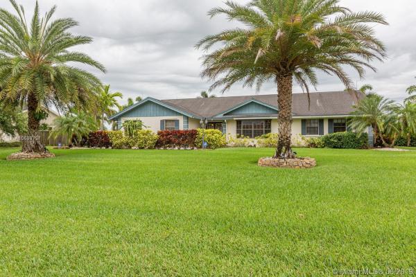 Westbury Estates, 1664 NW 20th St, Homestead, Florida 33030, image 2