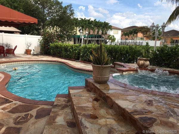 15560 SW 14th St, Unincorporated Dade County, Florida 33194, image 2