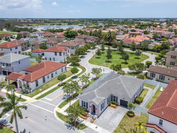 Kendall Commons Residential, 9151 SW 169th Pl, The Hammocks, Florida 33196, image 2