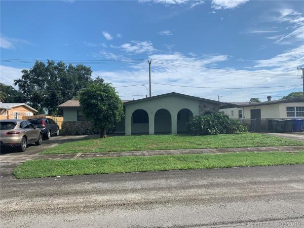 Heritage Lake Estates, 6711 Allen St, Hollywood, Florida 33024, image 2