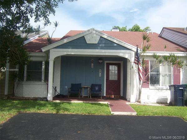 Hickory Lane Country Villas At Country Walk, 14535 SW 142nd Ct Cir 0, Country Walk, Florida 33186, image 2