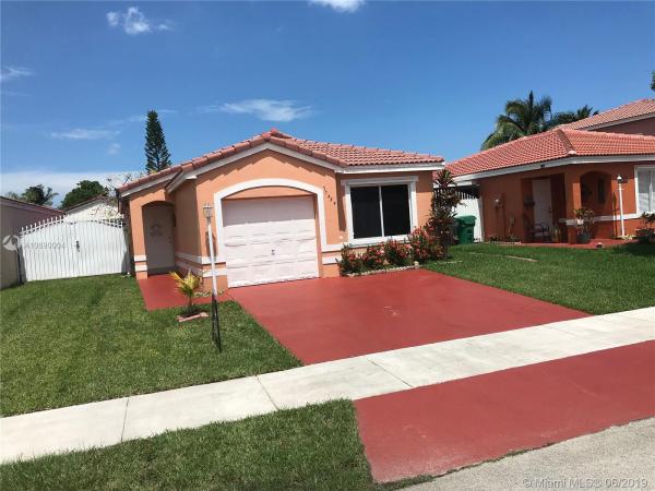 Weitzer Serena Lakes West, 17439 SW 142nd Pl, Richmond West, Florida 33177, image 2