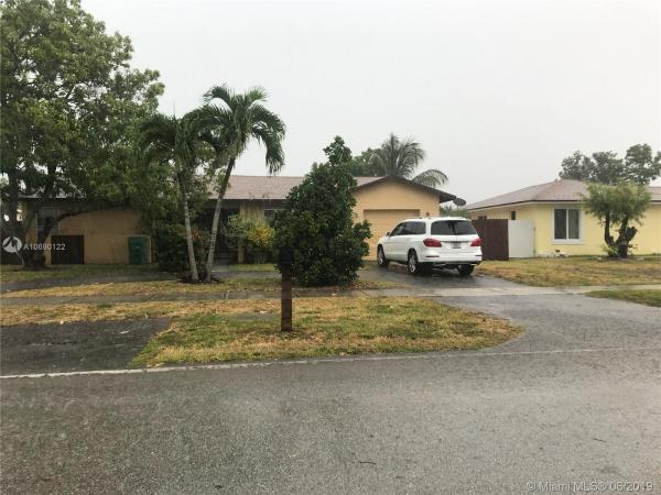 Pine Lake, 10950 SW 160th St, Palmetto Estates, Florida 33157, image 2