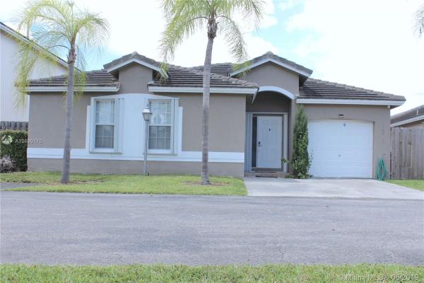 Courtyards At Deerwood, 12323 SW 146th St, Three Lakes, Florida 33186, image 2