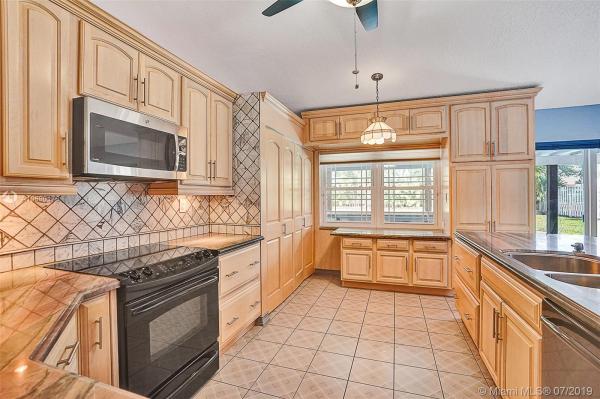 Blue Ridge, 951 Monticello Ave, Davie, Florida 33325, image 2