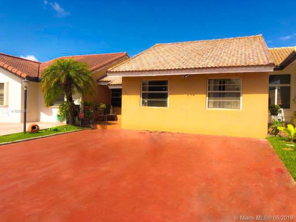 Bird Lakes Townhouses, 4846 SW 144th Ct 0, Kendale Lakes, Florida 33175, image 2