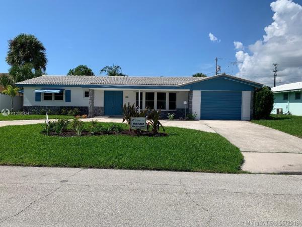 Woodcrest Manor, 306 SW 13th Ave, Boynton Beach, Florida 33435, image 2