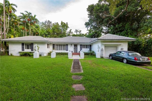 Coral Gables Country Club, 1248 Mariola Ct, Coral Gables, Florida 33134, image 2