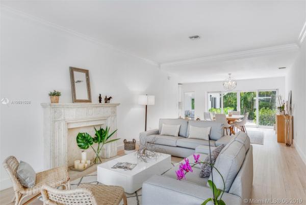 Altos Del Mar, 9065 Emerson Ave, Surfside, Florida 33154, image 2