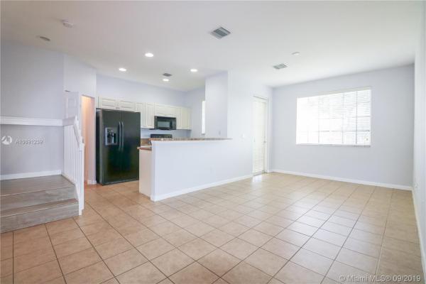Marsh Harbour, 2041 Nassau Dr, Riviera Beach, Florida 33404, image 2