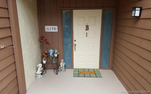 Banyan Lakes, 6190 Laurel Ln #B, Tamarac, Florida 33319, image 2