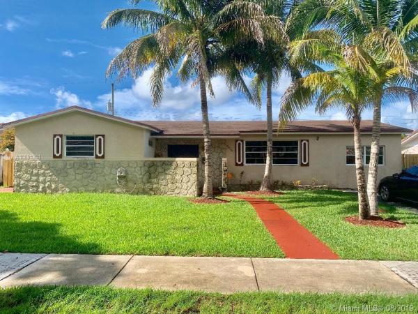 Darlington Manor, 9610 SW 56th Ter, Sunset, Florida 33173, image 2
