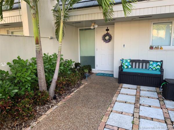 Kings Creek, 8211 SW 81st Pl #8211, Glenvar Heights, Florida 33143, image 2