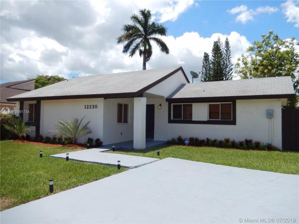 Oak Park, 12230 SW 210th St, South Miami Heights, Florida 33177, image 2