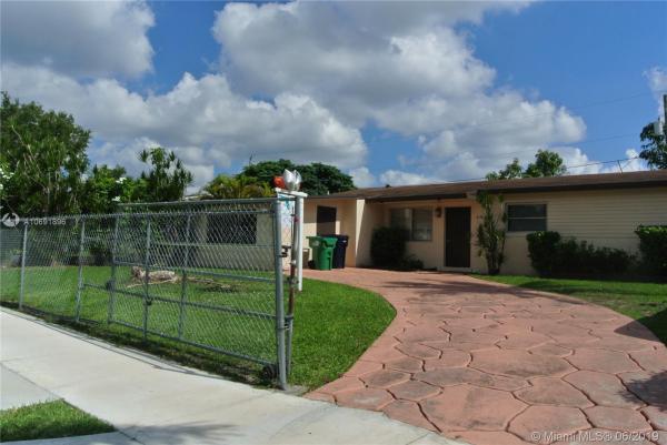 Benson Manor, 10521 Caribbean Blvd, Cutler Bay, Florida 33189, image 2